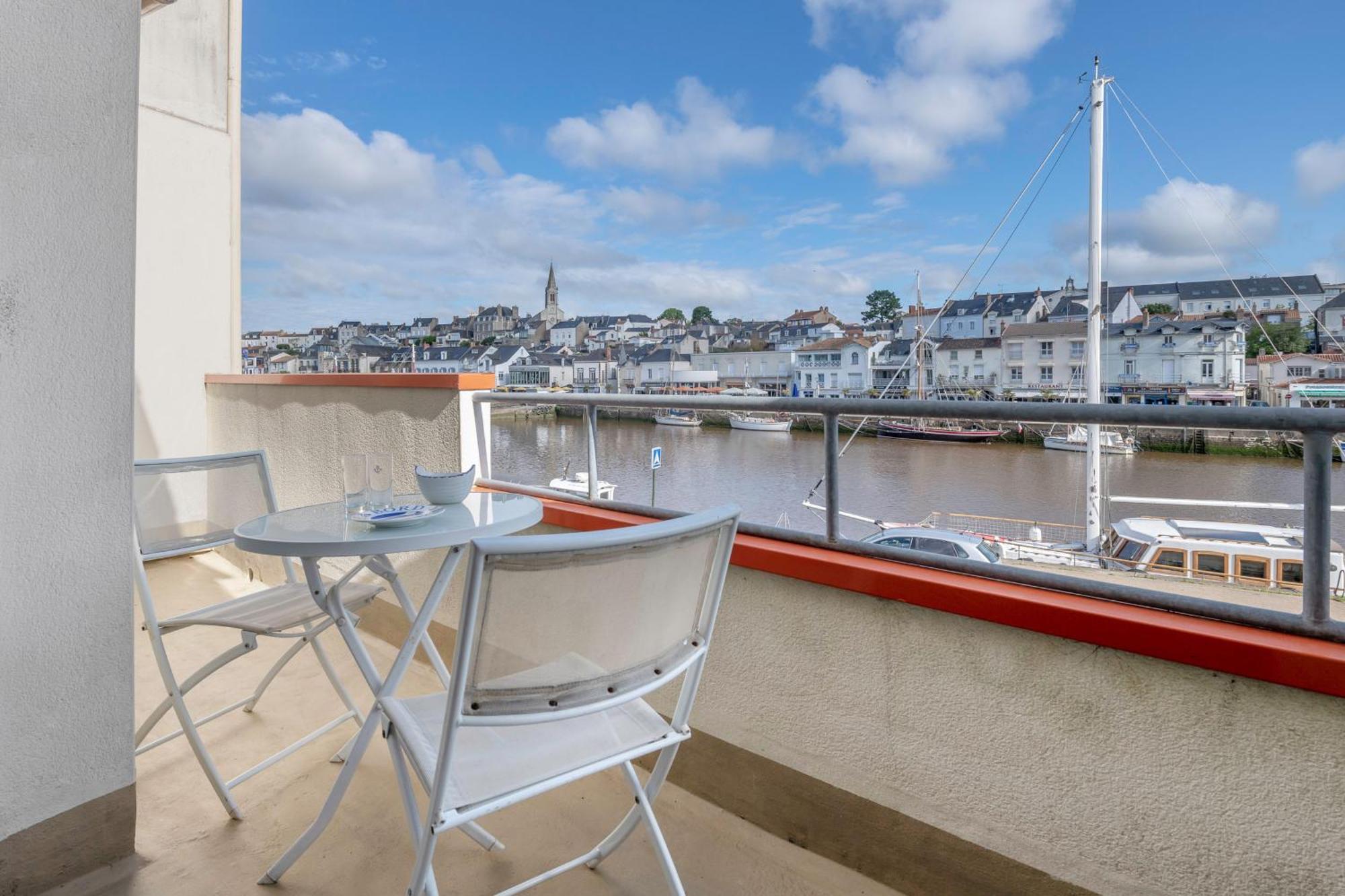 Sur Le Quai De Pornic, Appartement Pour 4 ภายนอก รูปภาพ